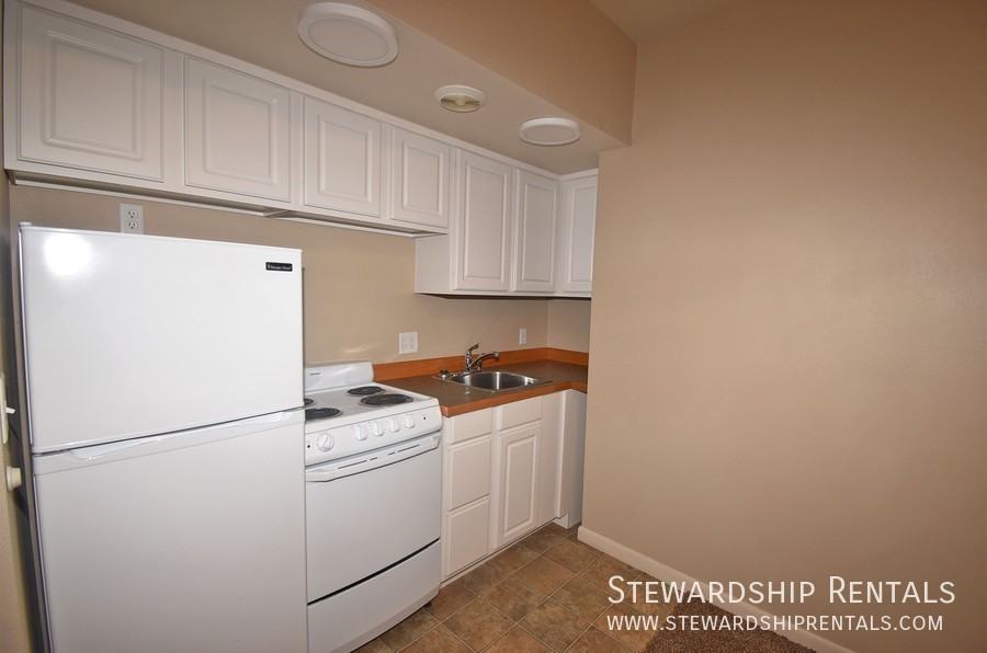 1831 Kincaid St #24 - Photo 6 of 14
