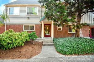 featured image of 1825 Harris St #3