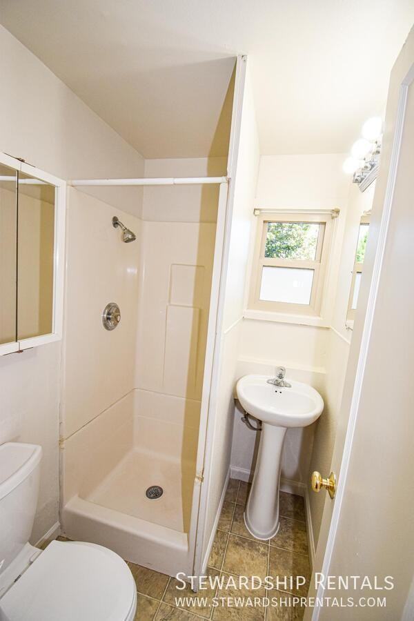 602 E 8th Ave #5 - Photo 7 of 7