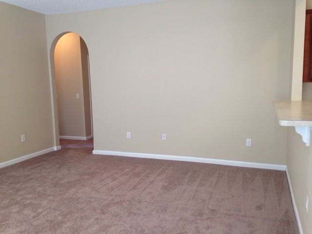 103 Alexander Way - Photo 3 of 11