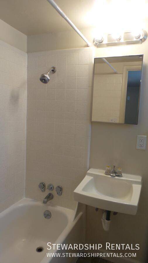 1831 Kincaid St #16 - Photo 6 of 6