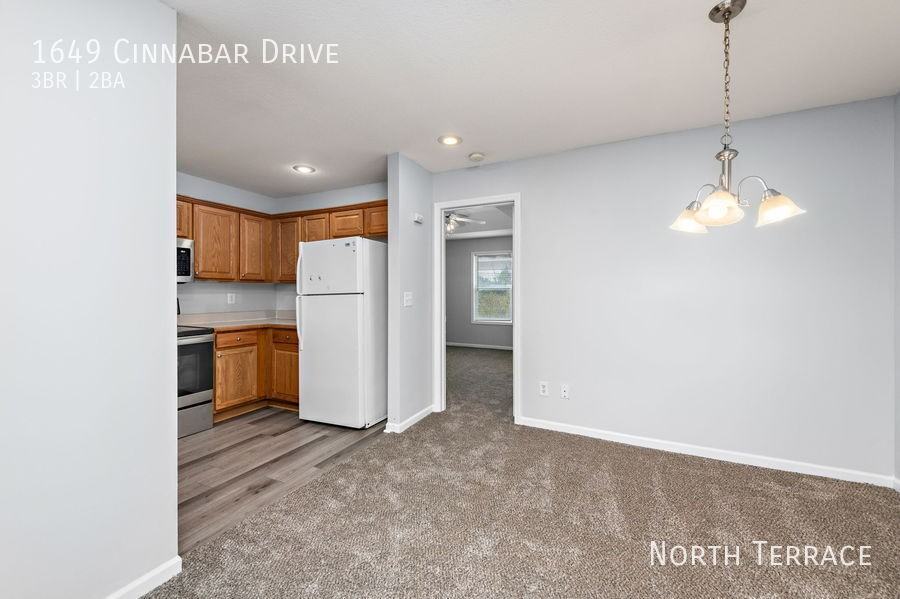 1649 Cinnabar Dr - Photo 6 of 24