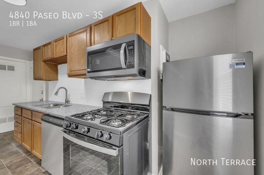 4840 Paseo Blvd #3S - Photo 2 of 12
