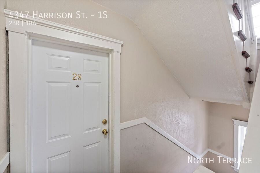 4347 Harrison St #1S - Photo 6 of 19