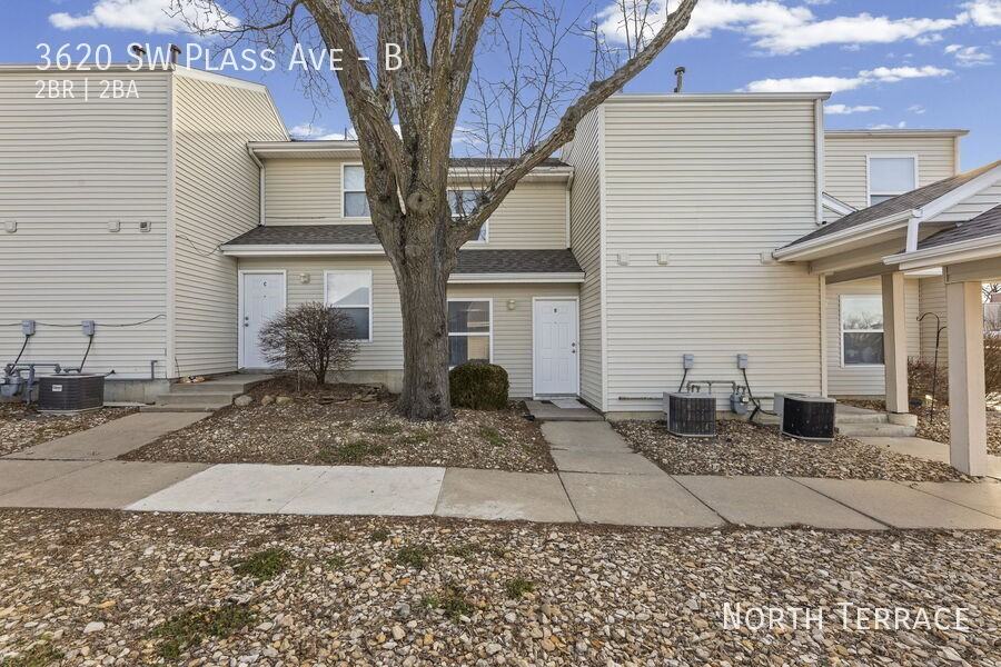 Capstone Townhomes - Photo 2 of 26