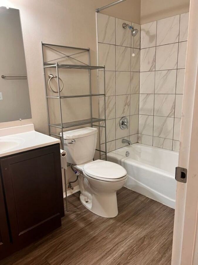 1147 Abbey Ln #B6 - Photo 6 of 8