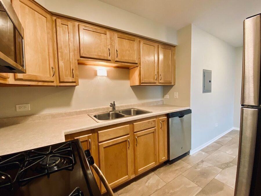 158 Walton St #1D - Photo 4 of 12