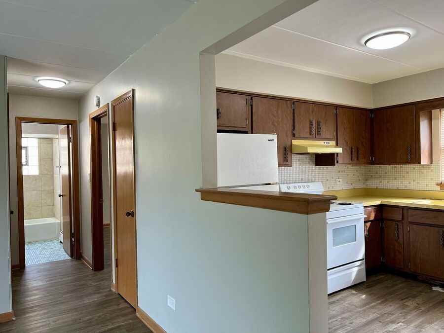 8021 W 30th St #2E - Photo 3 of 9