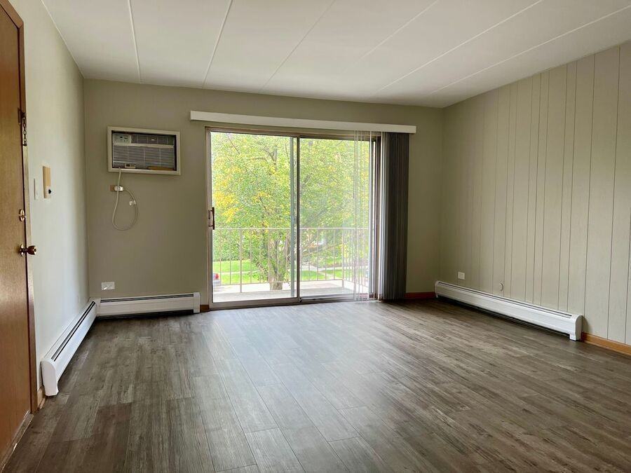 8021 W 30th St #2E - Photo 4 of 9