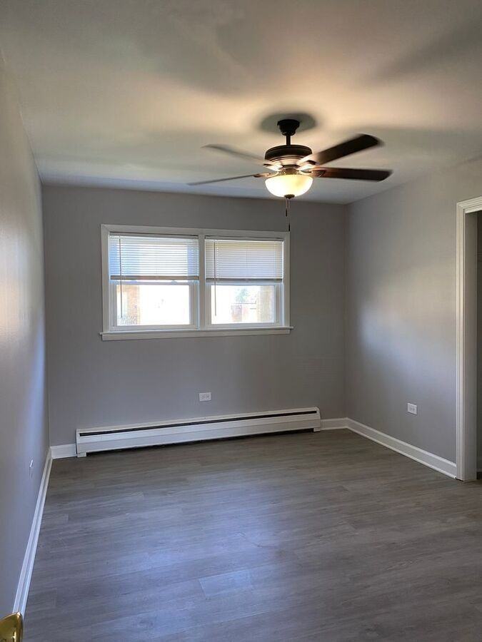 5800 107th St #7 - Photo 4 of 9