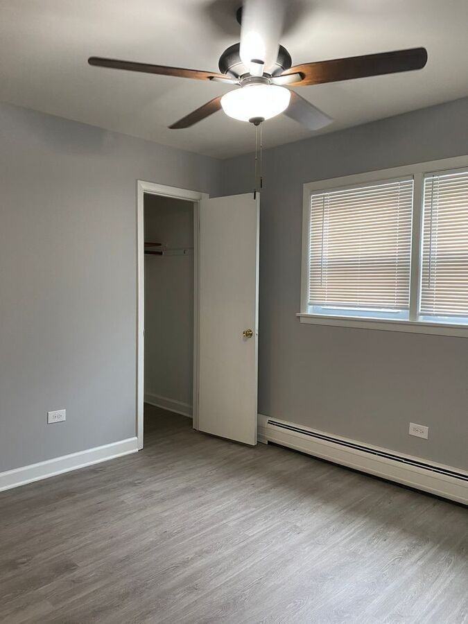 5800 107th St #7 - Photo 7 of 9