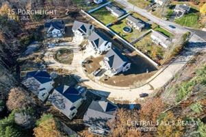 featured image of 15 Porch Light Dr #2