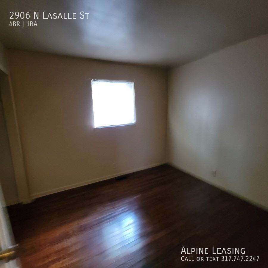 2906 N Lasalle St - Photo 4 of 6