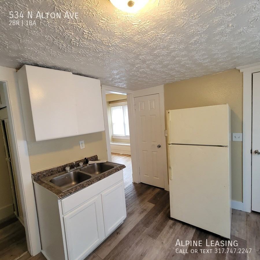 534 N Alton Ave - Photo 6 of 7