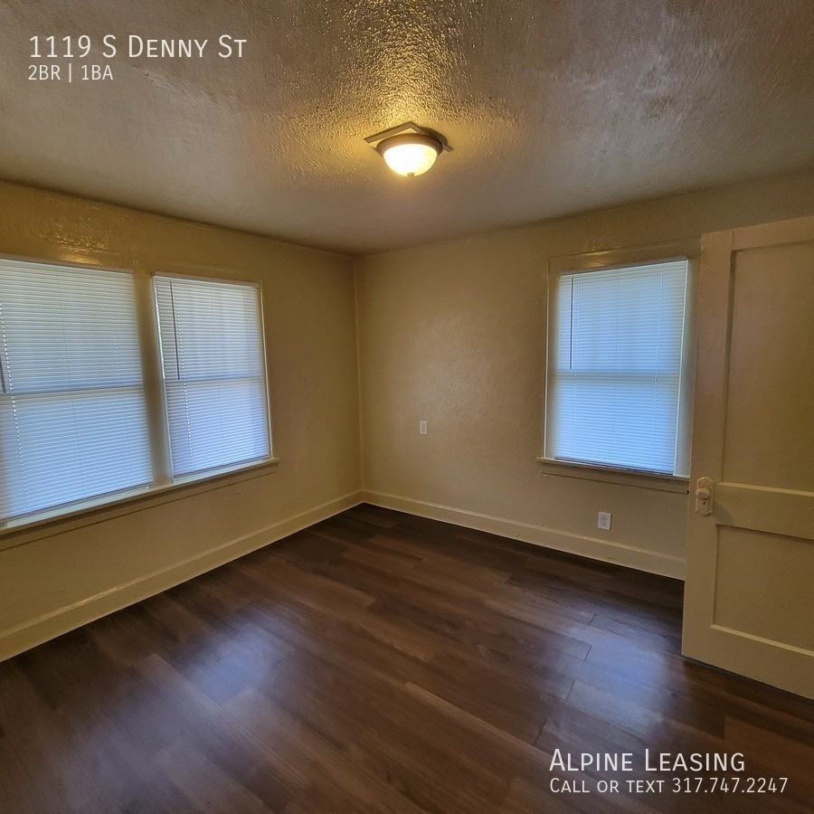 1119 S Denny St - Photo 3 of 7