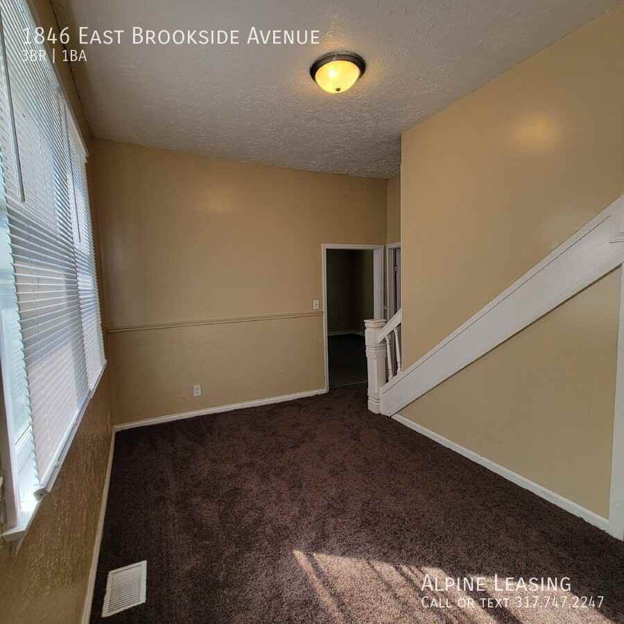 1846 Brookside Ave - Photo 4 of 6