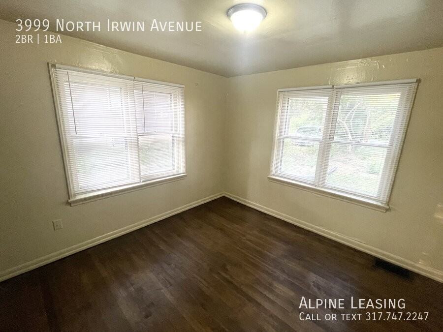 3999 N Irwin Ave - Photo 4 of 6