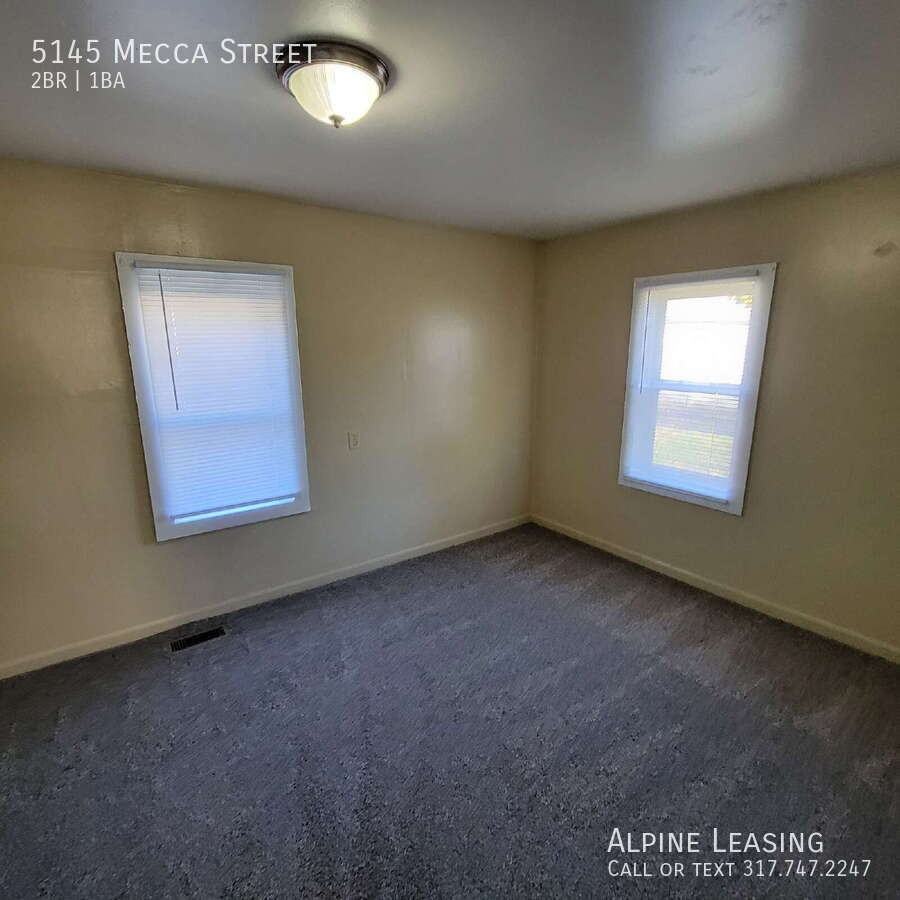 5145 Mecca St - Photo 3 of 6