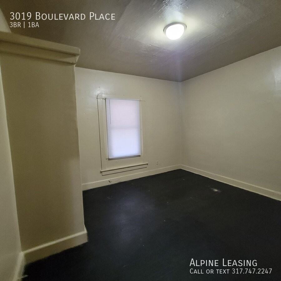 3019 Boulevard Pl - Photo 5 of 8