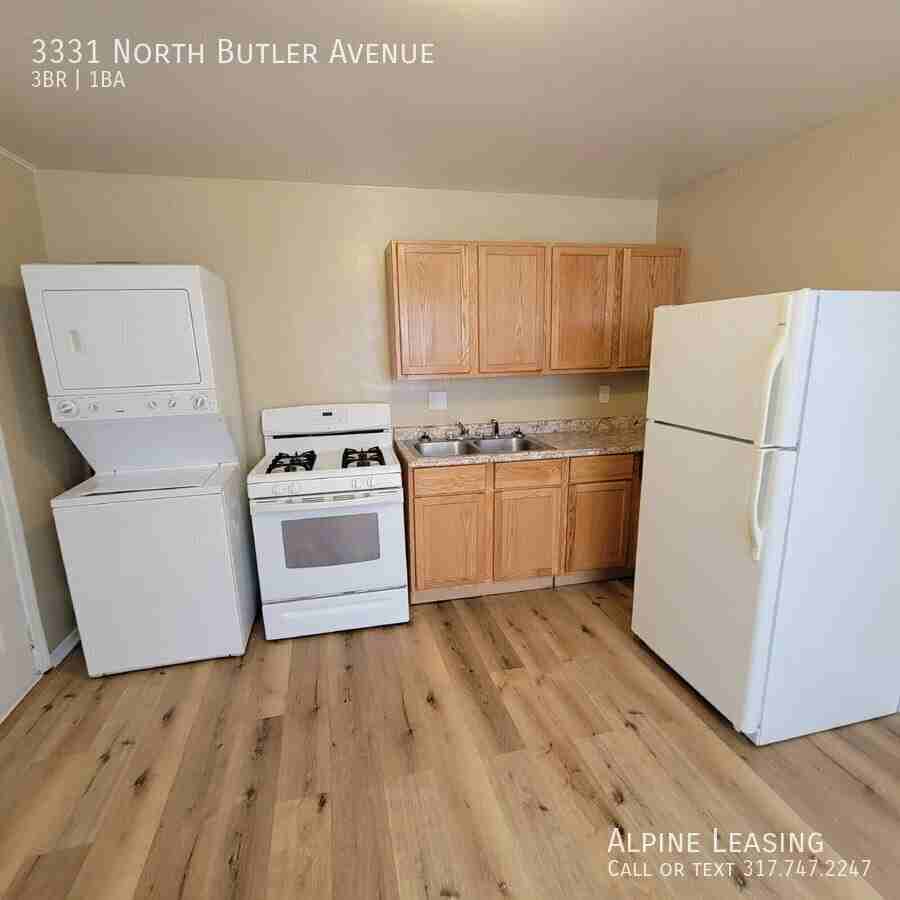 3331 N Butler Ave - Photo 2 of 6