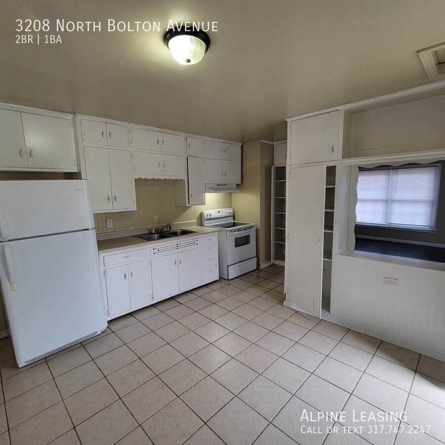 3208 N Bolton Ave - Photo 2 of 6