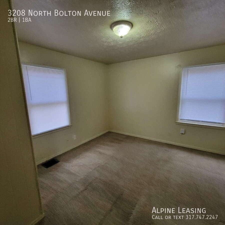 3208 N Bolton Ave - Photo 5 of 6