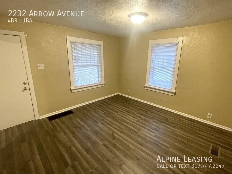 2232 Arrow Ave - Photo 2 of 7