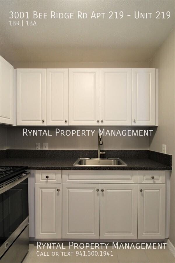 3001 Bee Ridge Rd Apt 219 #219 - Photo 3 of 19