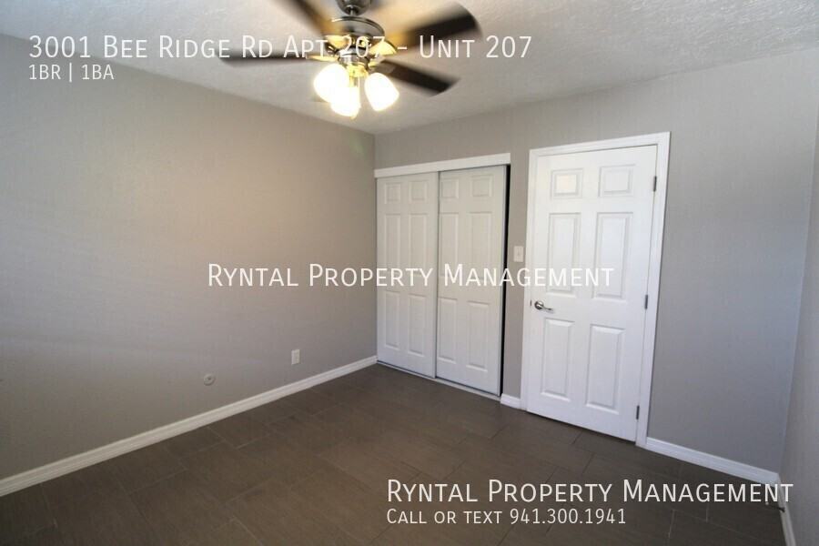 3001 Bee Ridge Rd Apt 207 #207 - Photo 7 of 19