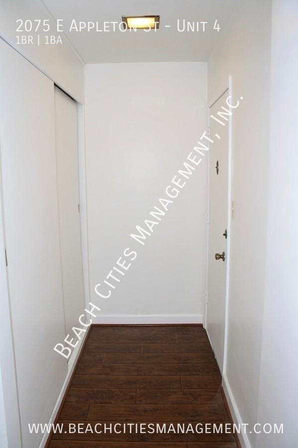 2075 E Appleton St #4 - Photo 4 of 28