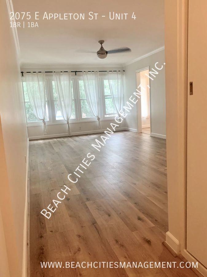 2075 E Appleton St #4 - Photo 5 of 28