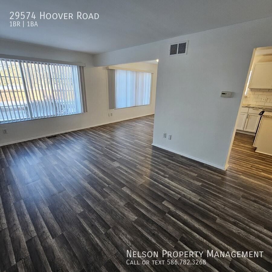 29574 Hoover Rd - Photo 3 of 18