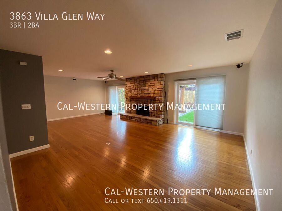 3863 Villa Glen Way - Photo 3 of 21