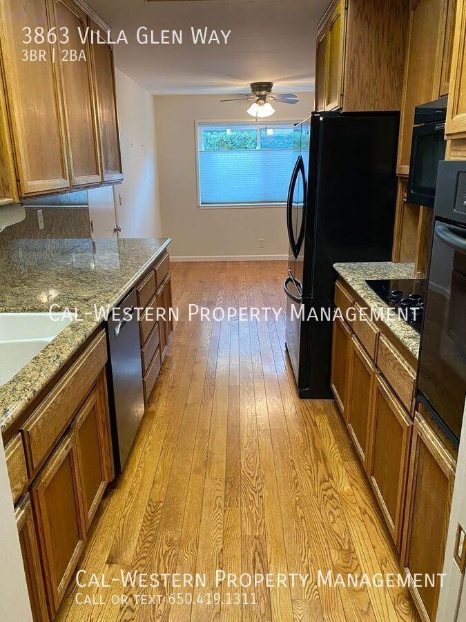 3863 Villa Glen Way - Photo 4 of 21