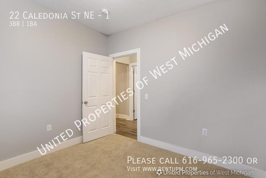 22 Caledonia St Ne #1 - Photo 7 of 16