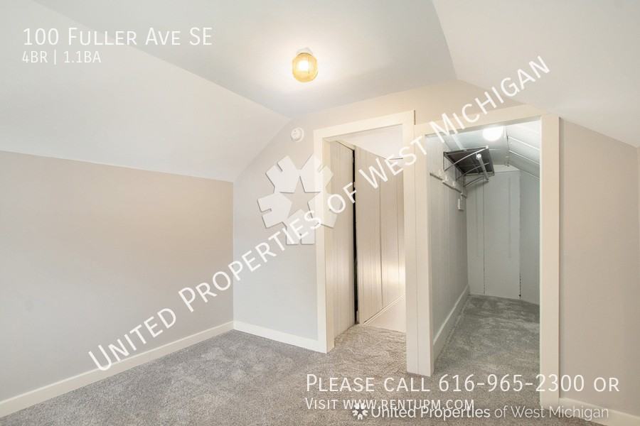 100 Fuller Ave Se - Photo 3 of 26