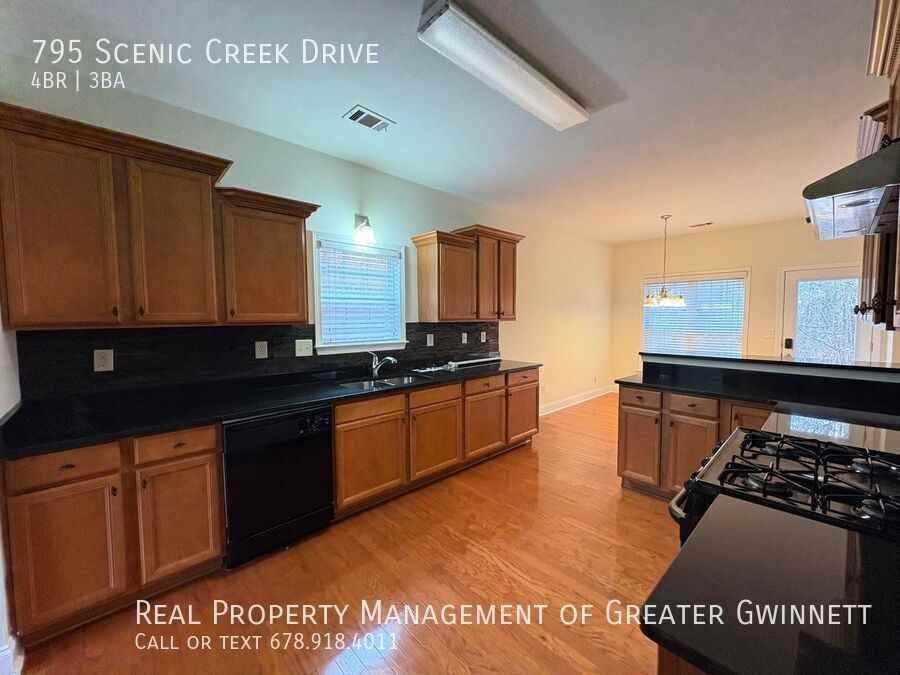 795 Scenic Creek Dr - Photo 2 of 12