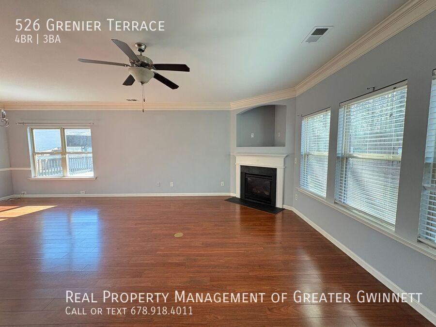 526 Grenier Ter - Photo 5 of 23