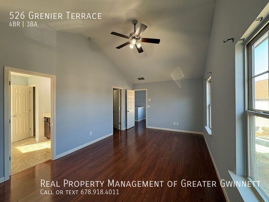 526 Grenier Ter - Photo 6 of 23