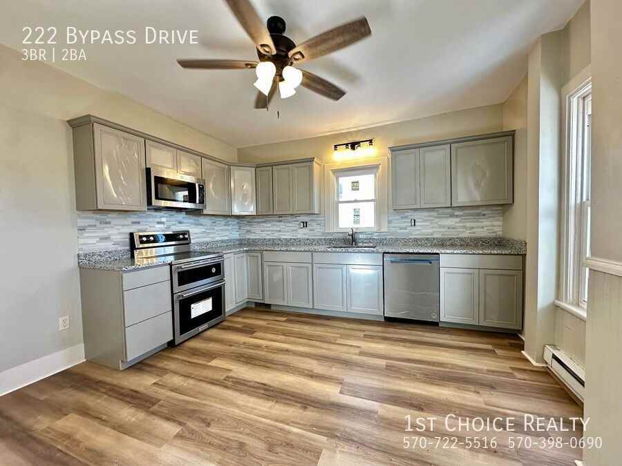 222 Bypass Dr - Photo 3 of 17