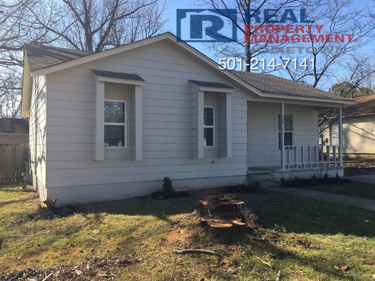 134 Lonsdale Cir - Photo 2 of 21