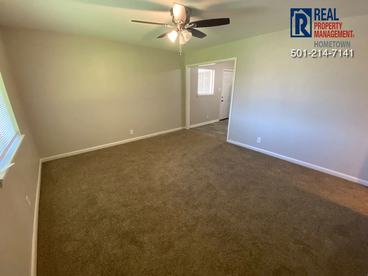 501 Warren St - Photo 4 of 13