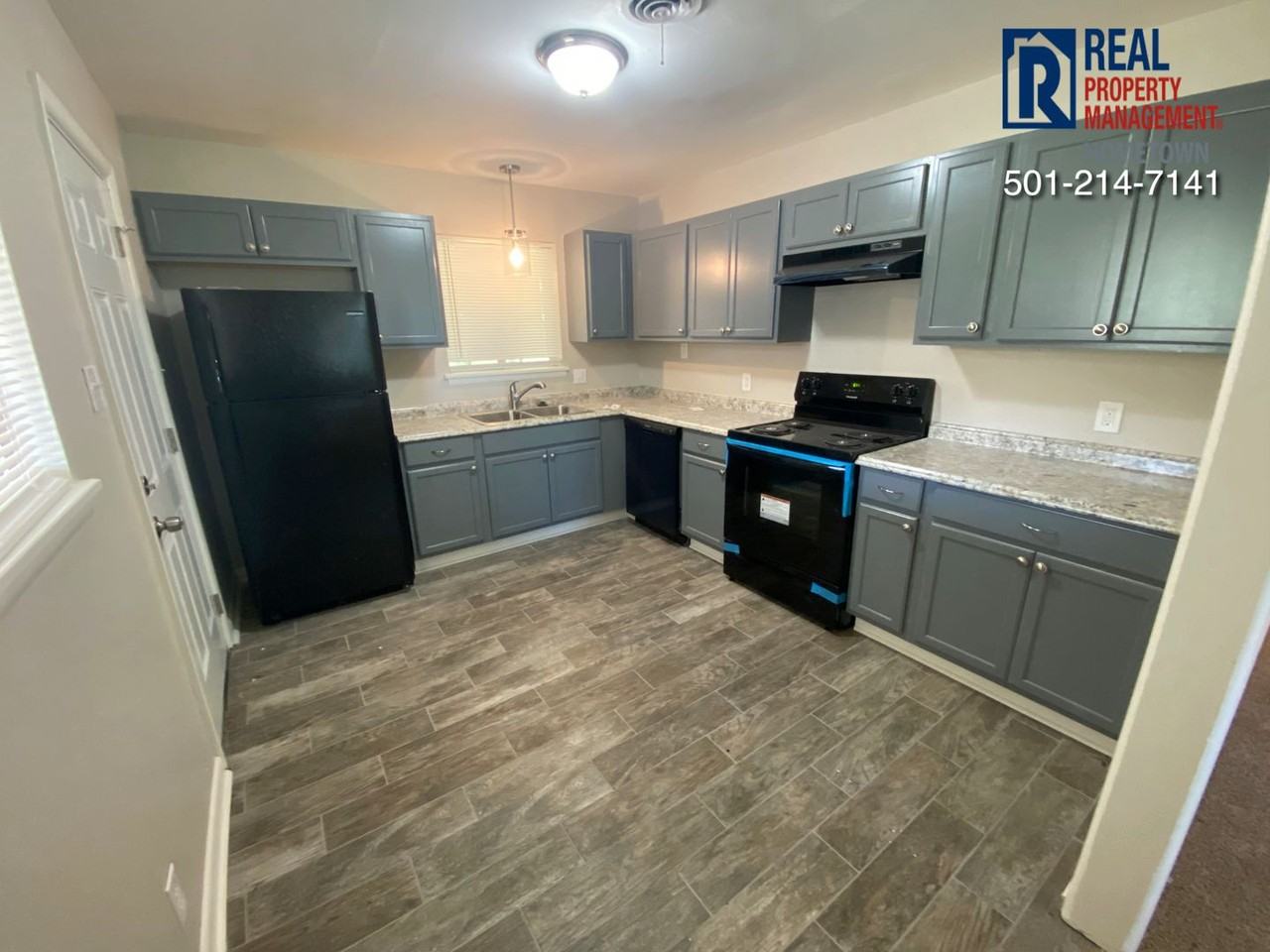 501 Warren St - Photo 5 of 13