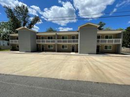 featured image of 523 E Main St #1