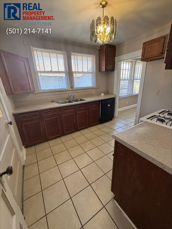 316 Garden St - Photo 5 of 11