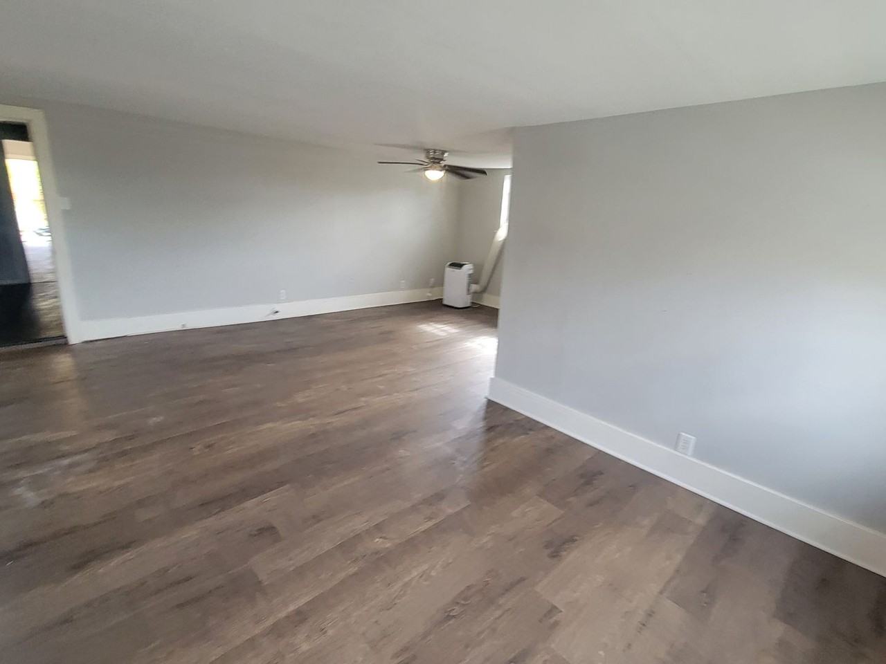 1923 S Izard St #B - Photo 5 of 13