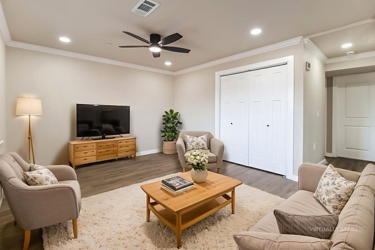 1812 Sanford Dr #1 - Photo 5 of 18