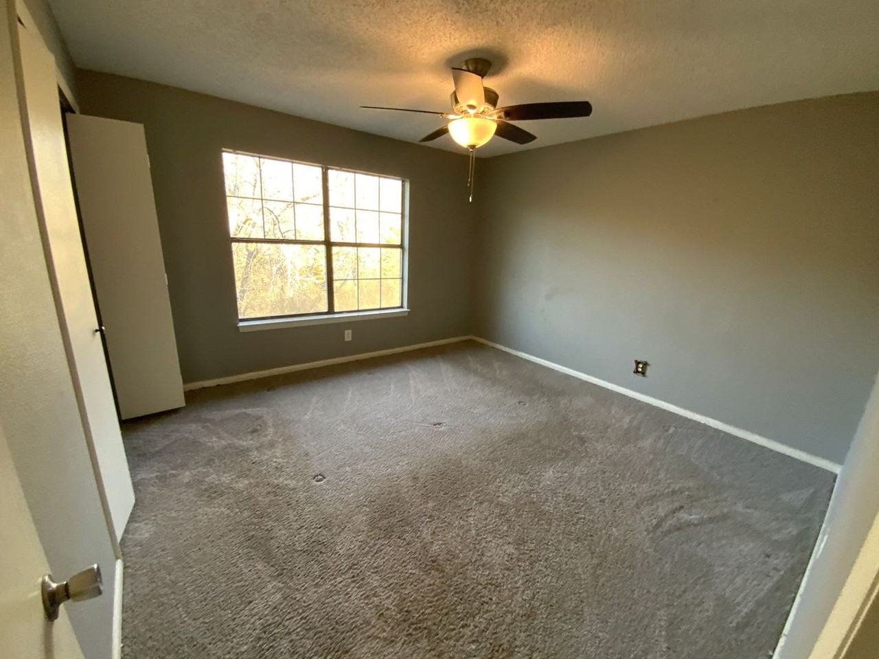 5712 Sorenson St #B - Photo 6 of 10