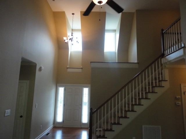 107 Anderby Dr - Photo 2 of 11