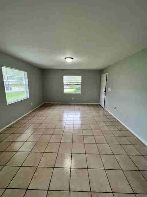 1417 22nd Ave E #A - Photo 2 of 12